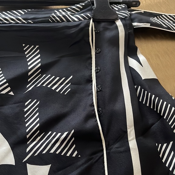 Valentino Black And White Silk Slit Midi Skirt - Picture 6 of 8